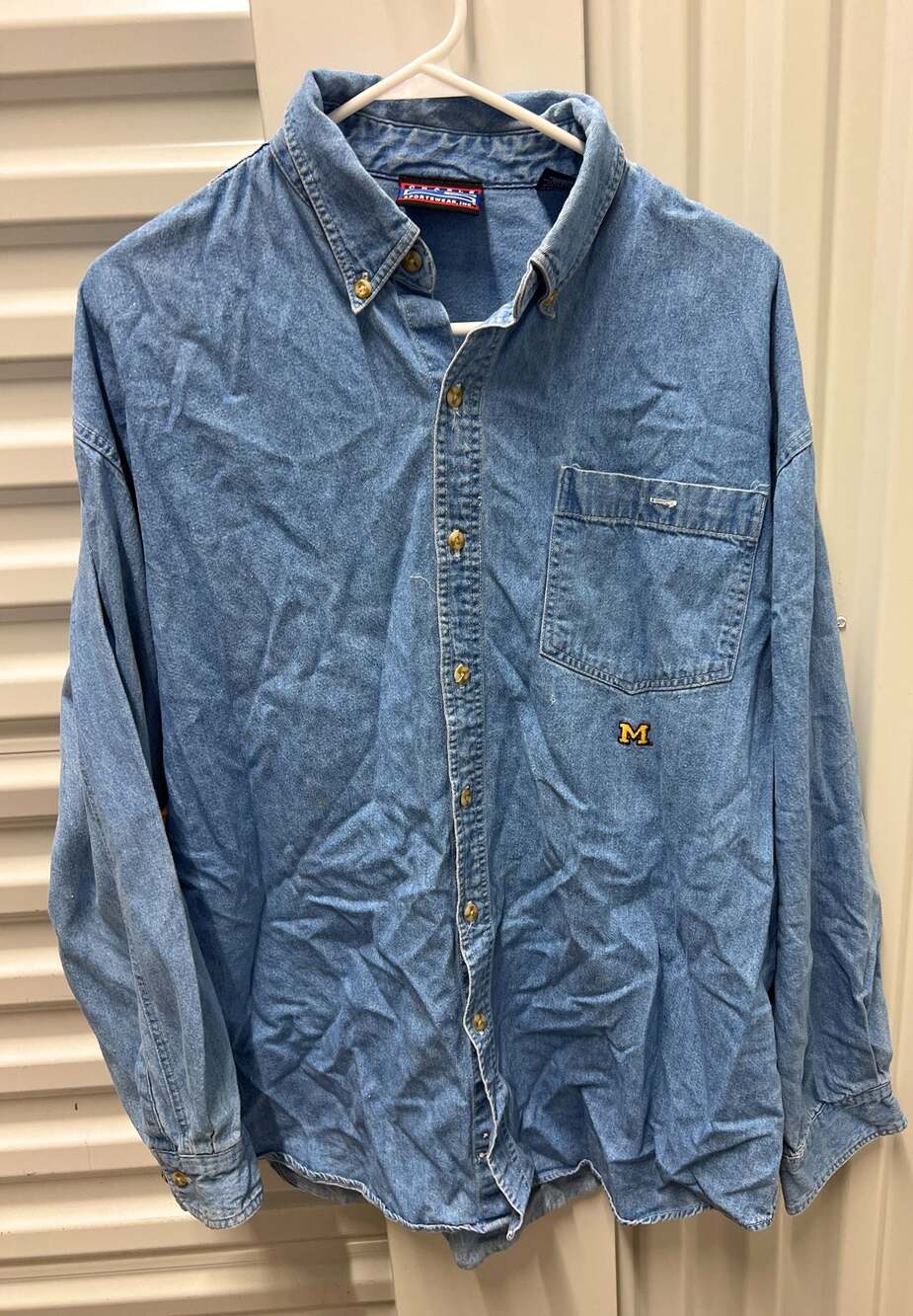 Vintage Crable Sportswear Inc Blue Denim Button Down Long Sleeve Shirt Size L